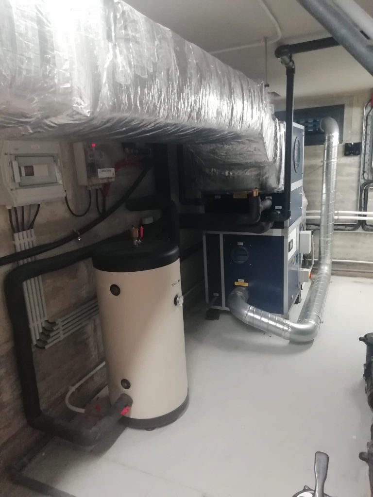 Projecto e instalação de Unidade Desumidificadora e  Bomba de Calor